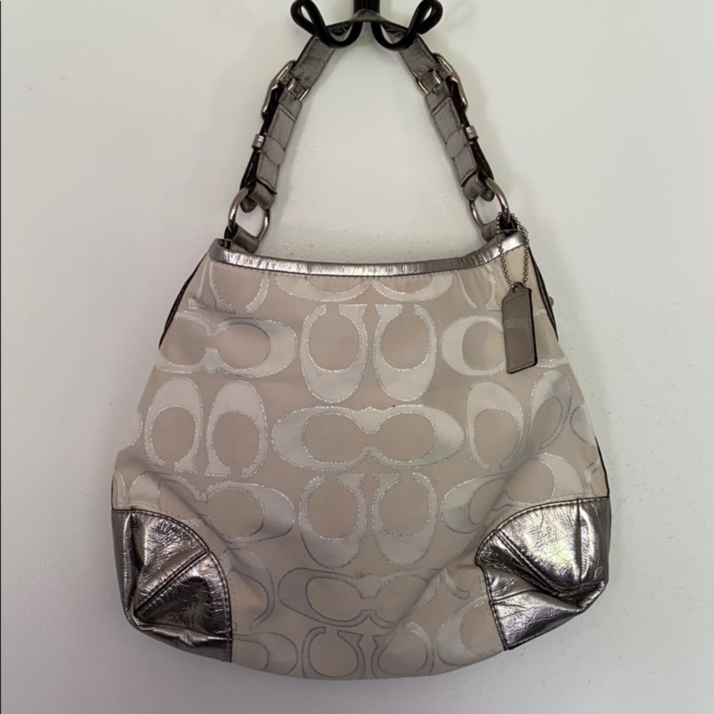 Make Me An offer...COACH Bag (Authenticated)